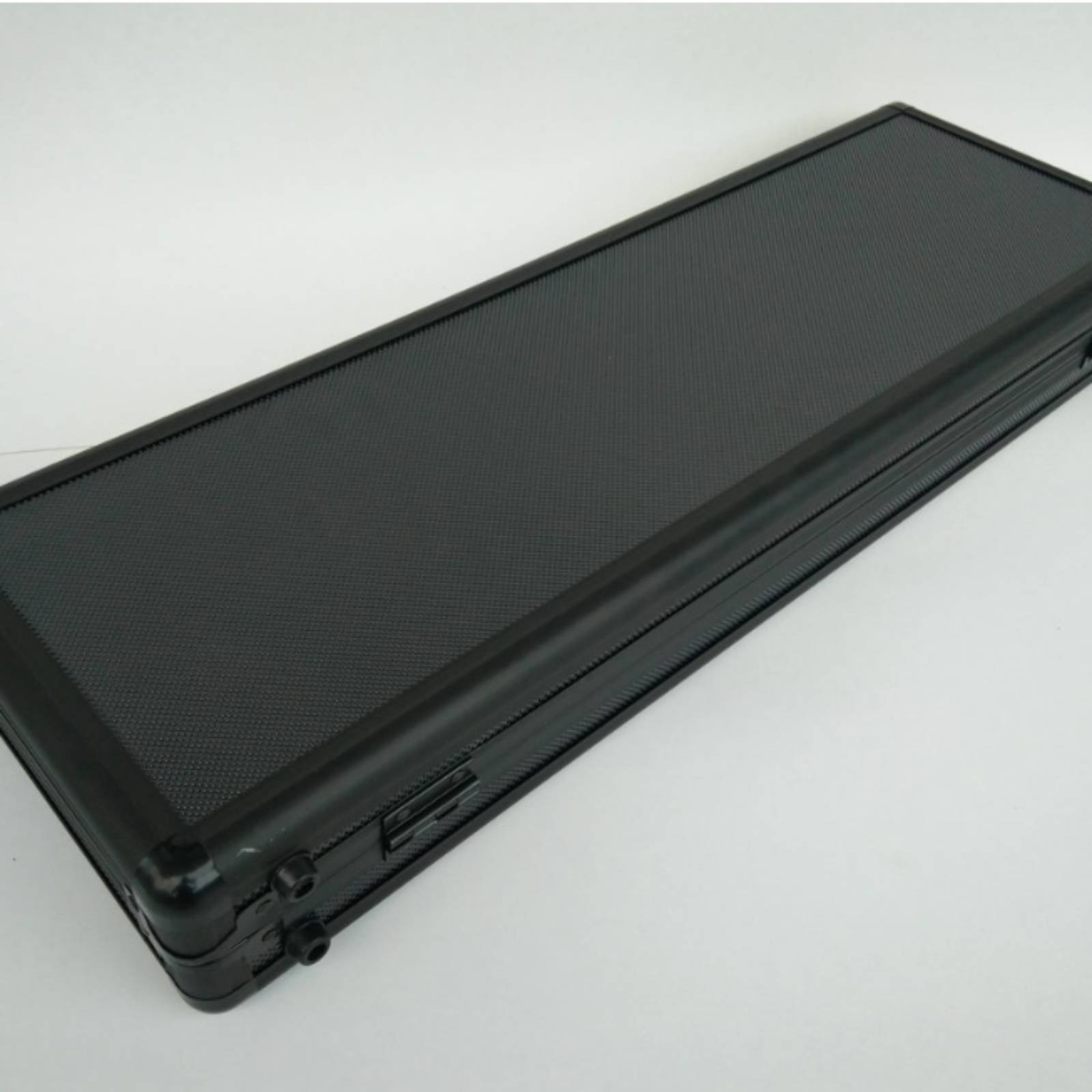 Heavy Equipment Technician - Aluminum Equipment Case Shielding Aluminum Carrying